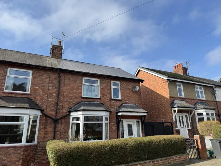 New home roof installed in the North East